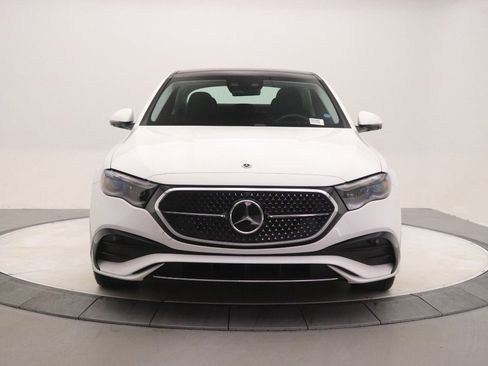 New 2025 Mercedes-Benz E 350 4MATIC Sedan image 7