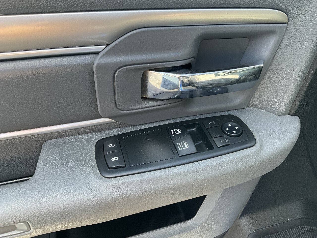 Used 2016 RAM 1500 Tradesman w/ Power & Remote Entry Group AWD/4WD image 26