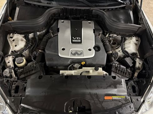 Used 2016 INFINITI QX50 Base w/ Deluxe Touring Package image 18