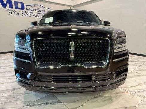 Used 2021 Lincoln Navigator L Reserve RWD image 2