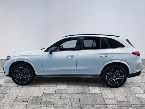 Used 2024 Mercedes-Benz GLC 300 image 4