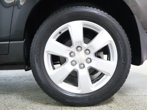 Used 2017 Chevrolet Traverse LT w/ Style and Technology Package FWD image 23