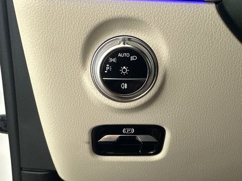 Certified 2026 Mercedes-Benz C 300 Sedan image 8