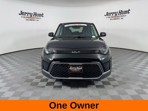 Used 2025 Kia Soul LX w/ LX Technology Package image 5