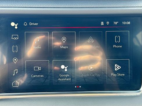 Used 2024 GMC Yukon XL Denali image 16