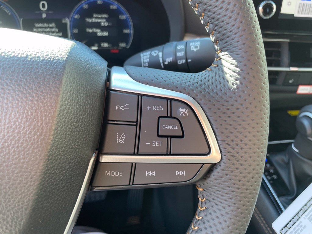 New 2026 Toyota Sienna XLE Woodland Edition AWD/4WD image 24