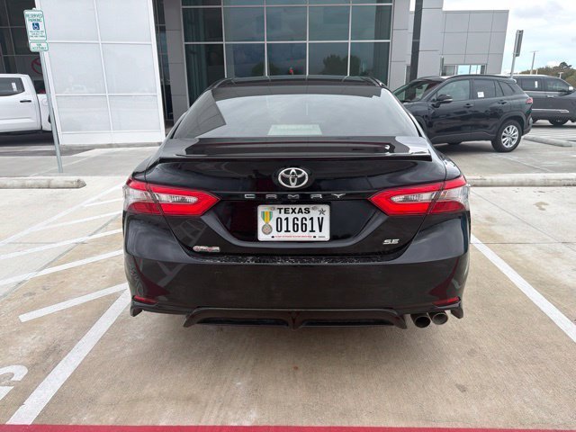 Used 2018 Toyota Camry SE FWD image 7
