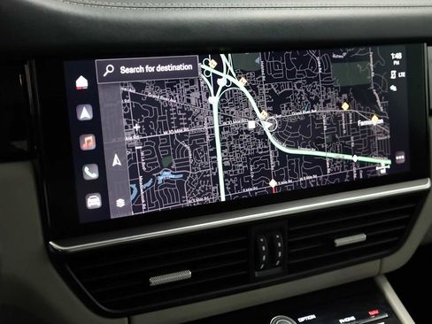 Certified 2023 Porsche Cayenne Coupe image 33