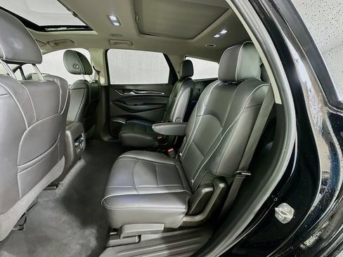 Used 2021 Buick Enclave Avenir w/ Avenir Technology Package FWD image 24