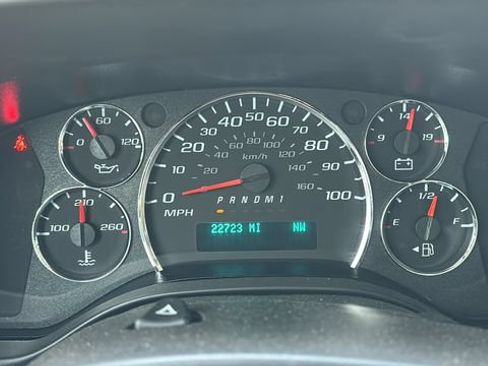 Used 2023 Chevrolet Express 2500 w/ Driver Convenience Package RWD image 15