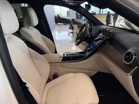 Certified 2026 Mercedes-Benz GLC 300 4MATIC image 19