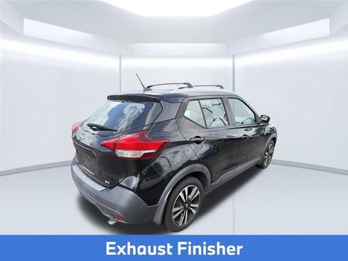 Used 2018 Nissan Kicks SV w/ Exterior Package FWD image 6