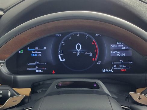 New 2025 Lexus LX 600 4WD w/ Luxury Package image 35