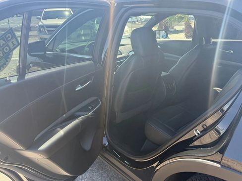 Used 2021 Cadillac XT4 Premium Luxury w/ Cold Weather Package image 16