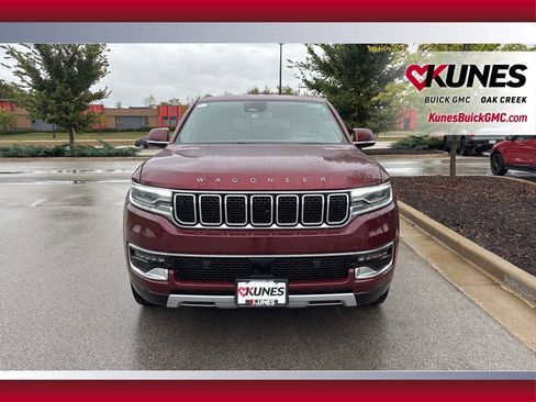 Used 2022 Jeep Wagoneer Series II image 3