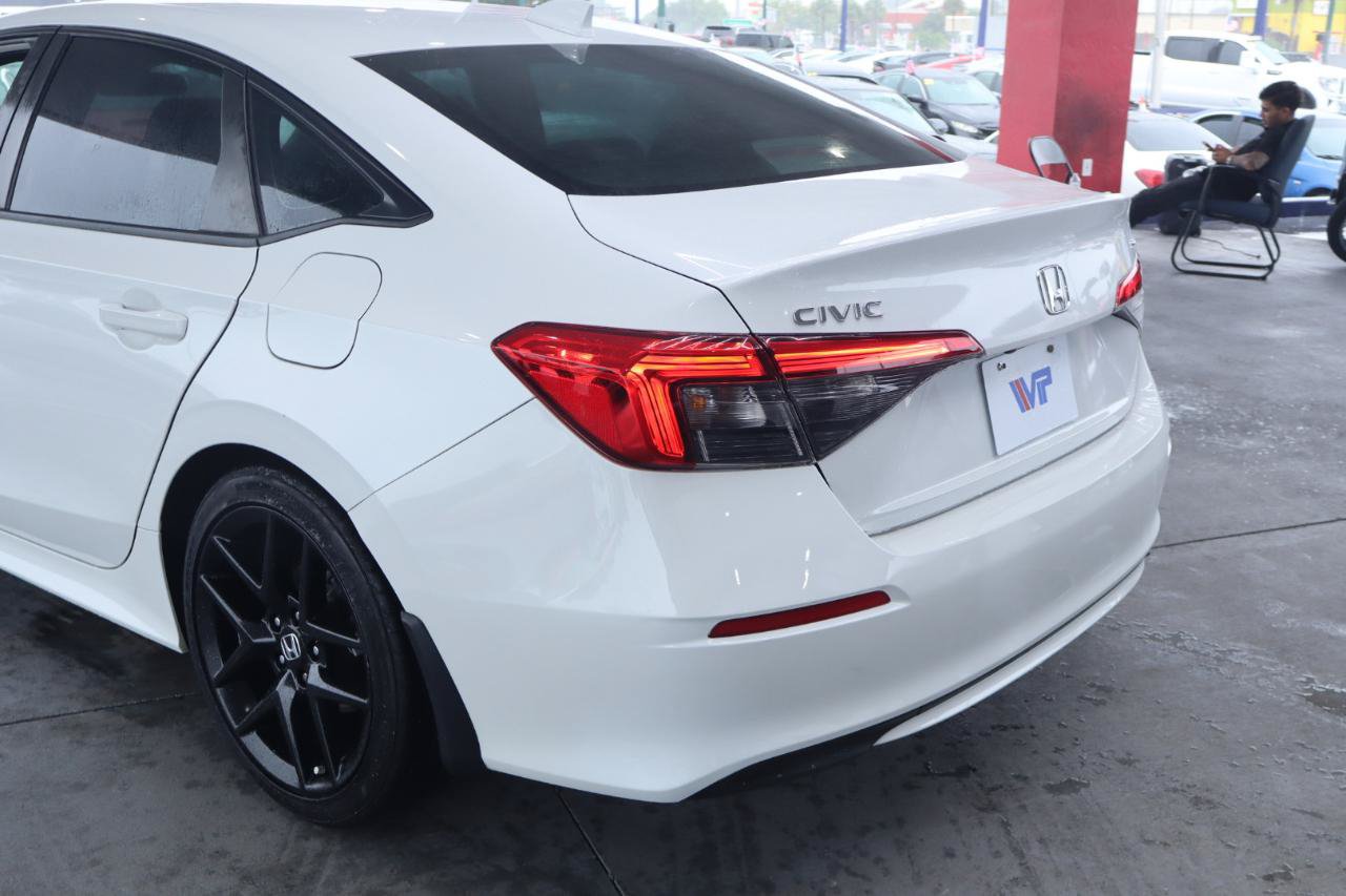 Used 2022 Honda Civic Sport image 9