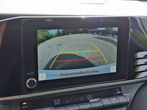 Used 2025 Toyota Camry LE image 20