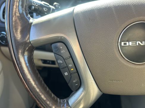 Used 2013 GMC Yukon XL Denali image 22