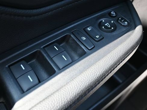 Used 2023 Honda Odyssey Elite image 46