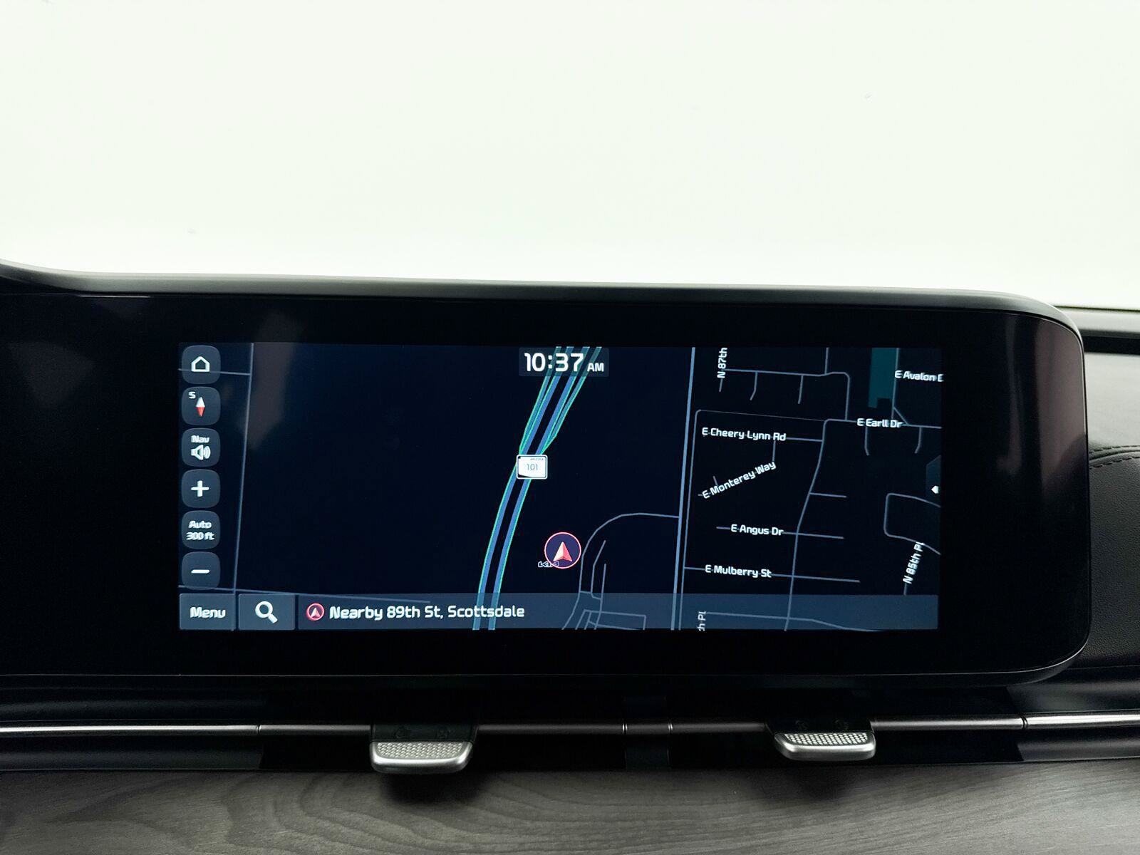 Used 2024 Kia Carnival SX FWD image 4