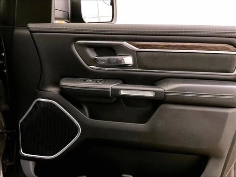Used 2019 RAM 1500 Laramie image 23