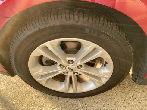 Used 2018 Ford Taurus SEL w/ Equipment Group 201A image 12