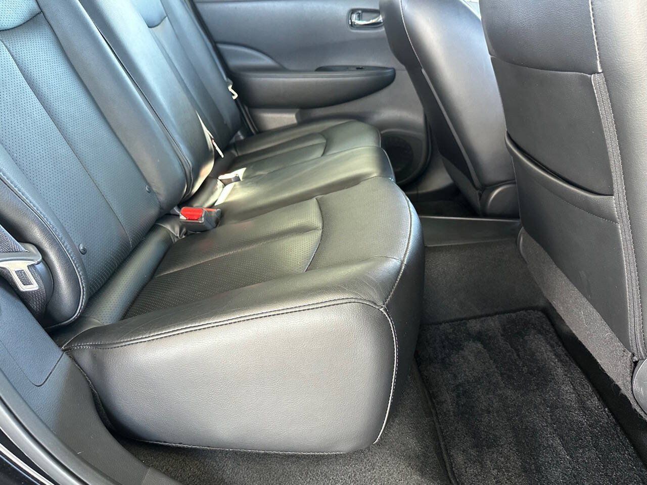 Used 2017 Nissan Leaf SL w/ Premium Package FWD image 21