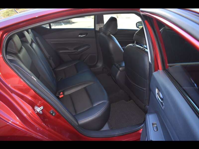 Used 2022 Nissan Altima 2.5 SR FWD image 26