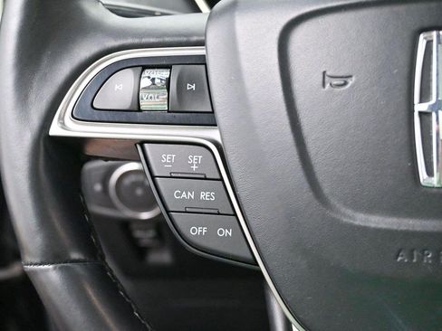 Used 2020 Lincoln Nautilus Reserve AWD/4WD image 21