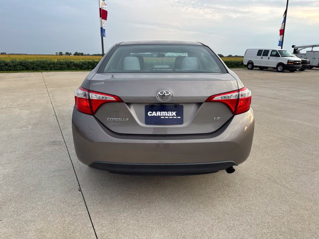 Used 2016 Toyota Corolla LE FWD image 4