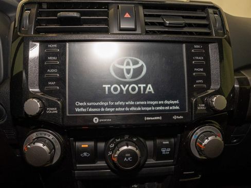 Used 2021 Toyota 4Runner TRD Off-Road image 12