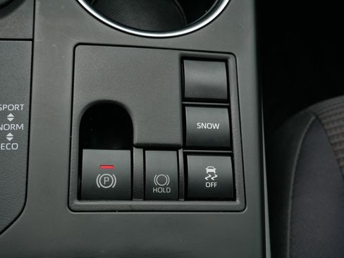 Used 2023 Toyota Highlander L image 30