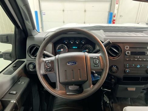 Used 2015 Ford F250 XL w/ Power Equipment Group RWD image 11