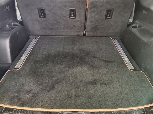 Certified 2018 GMC Acadia SLT image 26