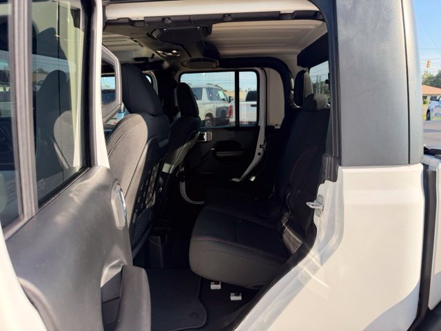 Used 2020 Jeep Gladiator Rubicon w/ Trailer Tow Package AWD/4WD image 12