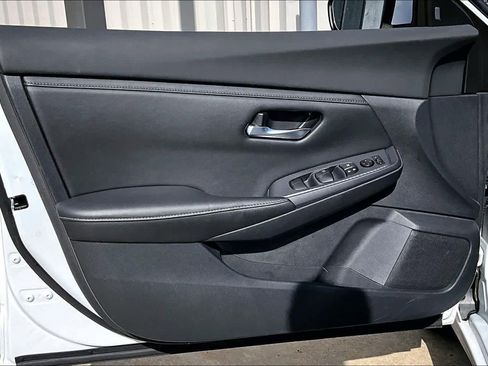 Certified 2023 Nissan Sentra SV w/ Trunk Package FWD image 21