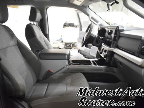 Used 2024 Ford F350 XLT image 34