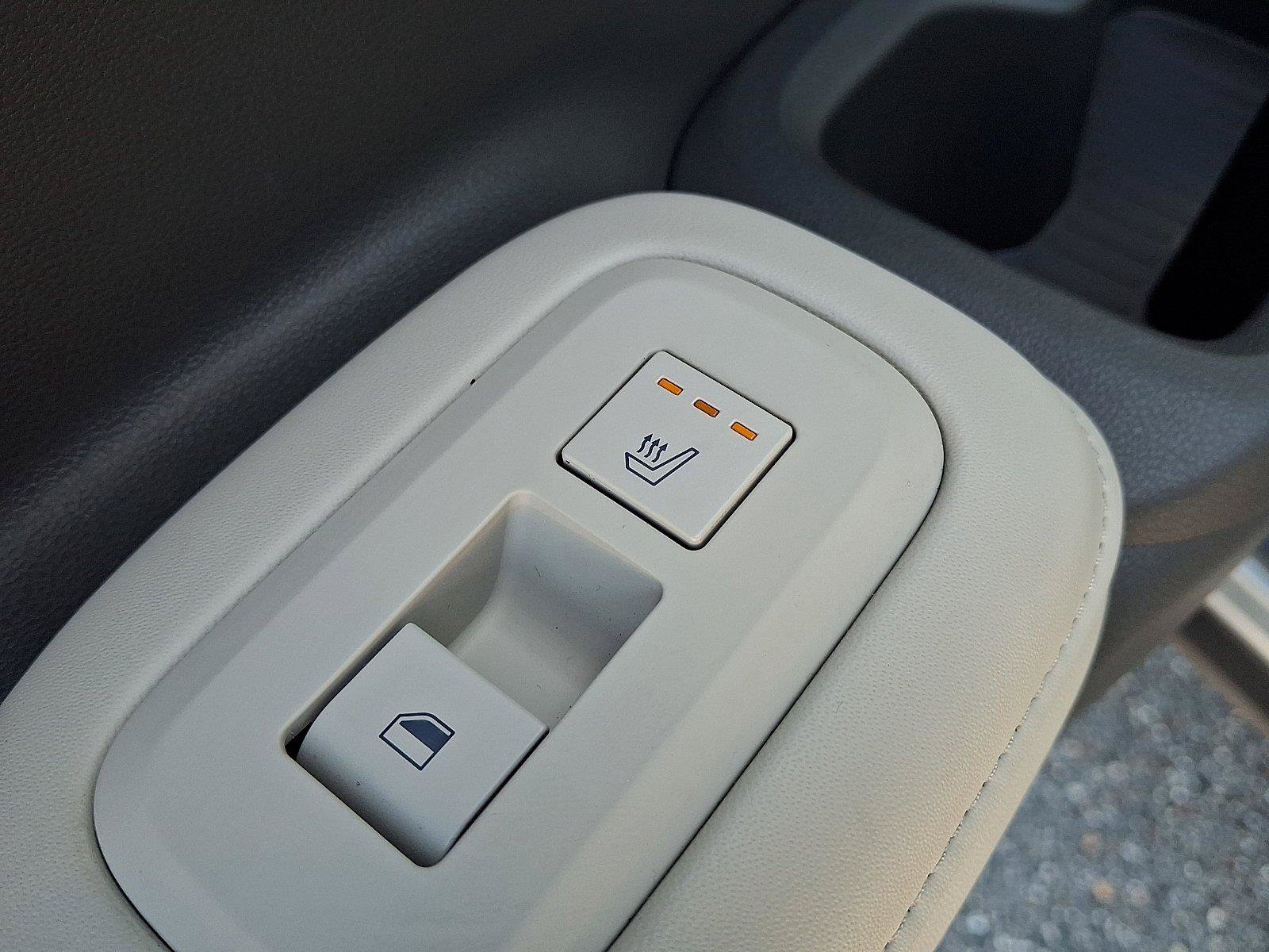 Used 2024 Hyundai Santa Fe Limited AWD/4WD image 13