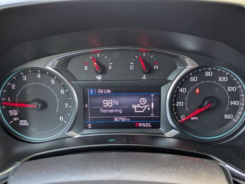 Used 2023 Chevrolet Equinox LS w/ LS Convenience Package FWD image 17