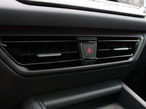 New 2025 Volkswagen Tiguan SE R-Line AWD/4WD image 12