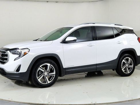 Used 2021 GMC Terrain SLT image 3