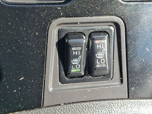 Used 2020 Mitsubishi Outlander LE FWD image 25
