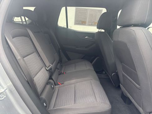 Used 2025 Chevrolet Equinox LT FWD image 38