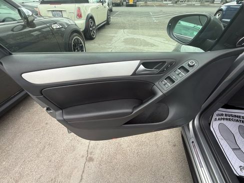 Used 2012 Volkswagen GTI Autobahn image 9