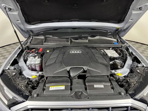 Used 2020 Audi Q7 3.0T Premium w/ Convenience Package AWD/4WD image 26