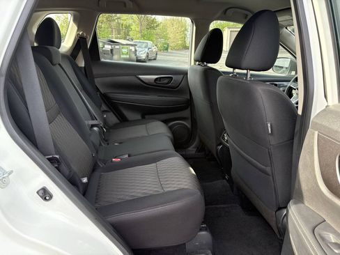 Used 2020 Nissan Rogue S AWD/4WD image 26