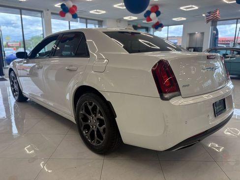 Used 2018 Chrysler 300 S w/ Safetytec Plus Group AWD/4WD image 10