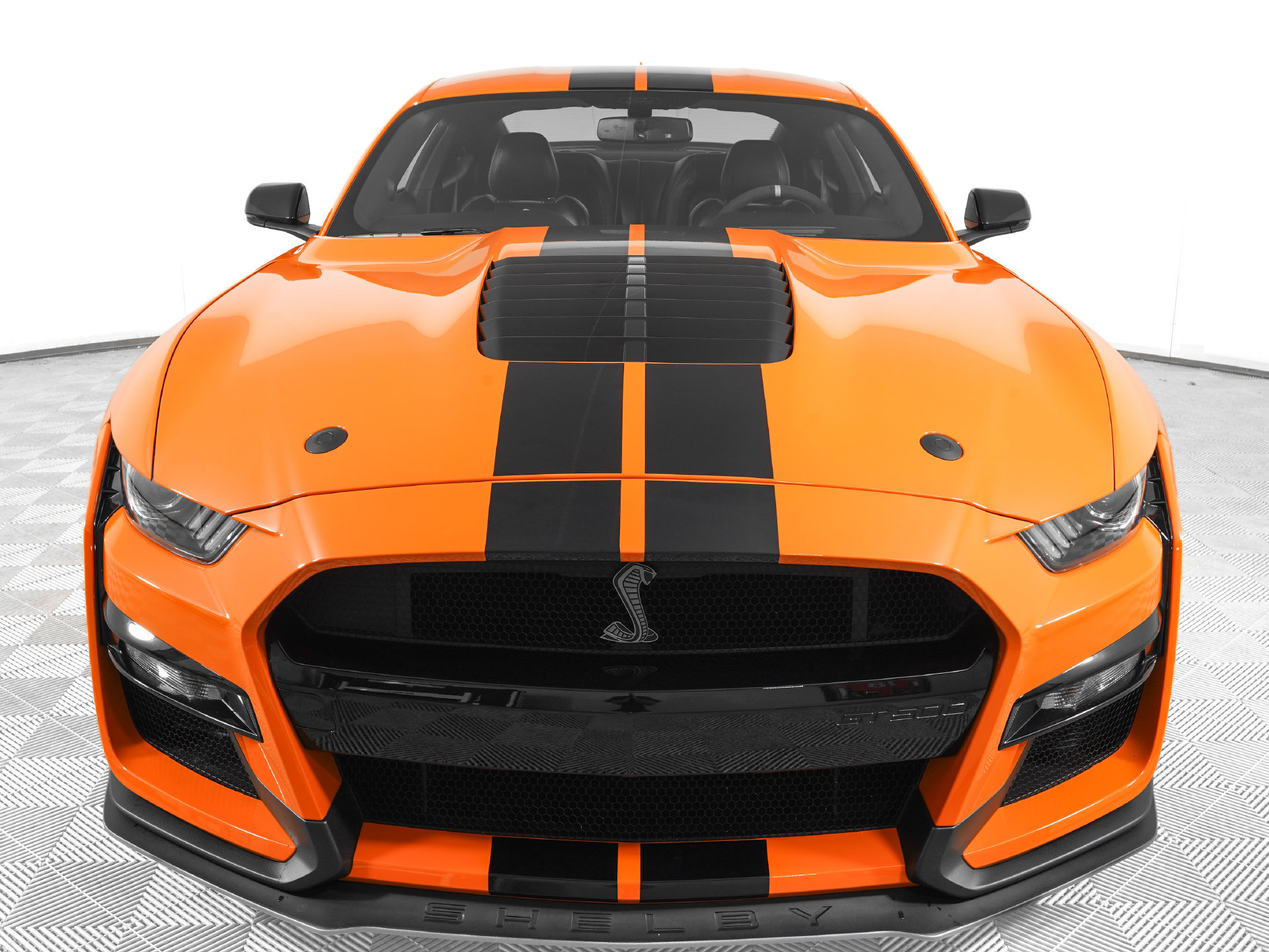 Used 2021 Ford Mustang Shelby GT500 w/ Technology Package RWD image 2