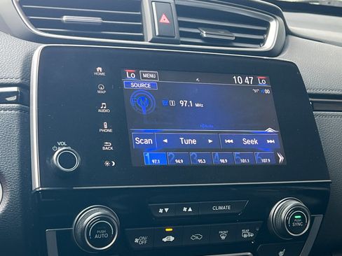 Used 2022 Honda CR-V Touring image 18