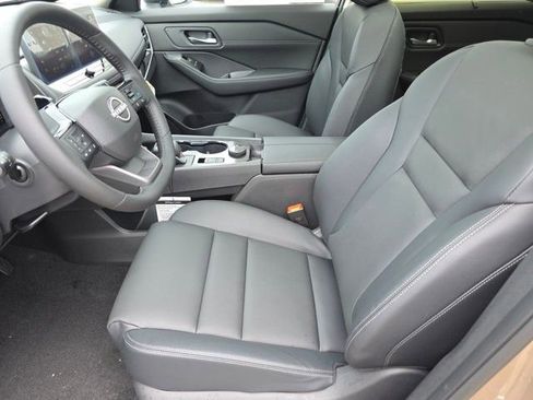 New 2025 Nissan Rogue SL w/ Tech Package image 27